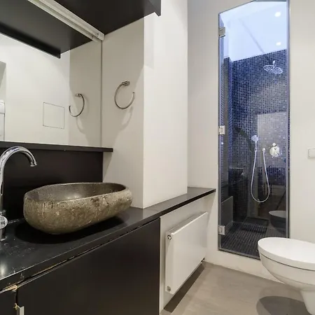 Luxury Three-room Appartement